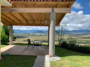 Casa de campo con hermosa vista y alberca templada